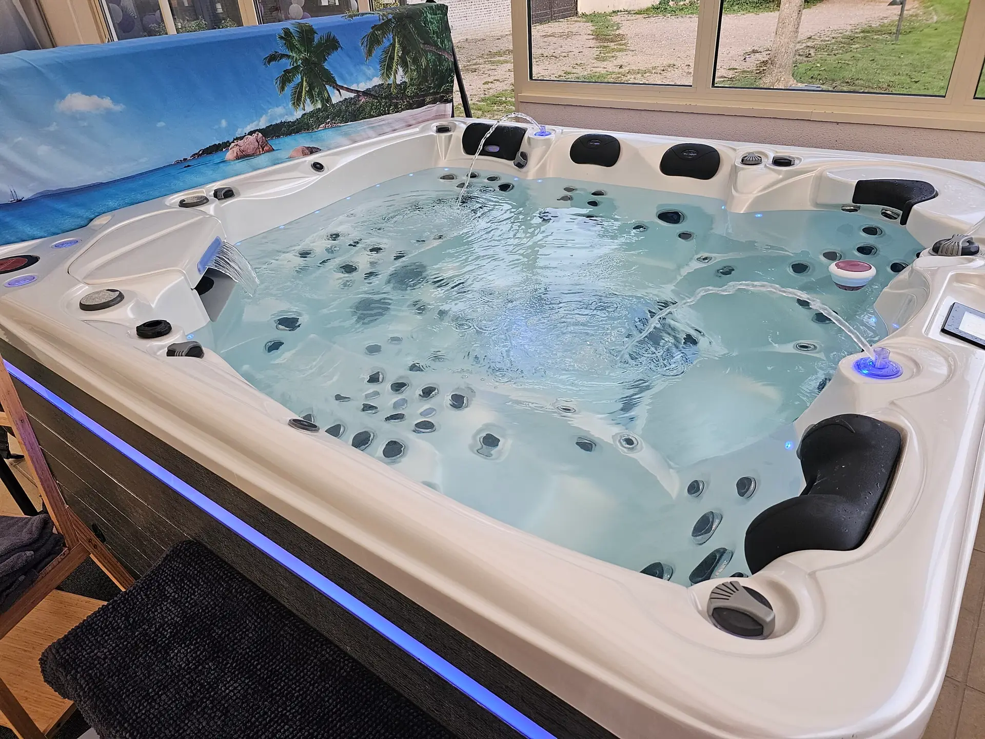 Jacuzzi ambiance soir&eacute;e